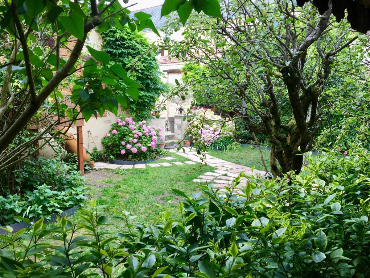 La Maison De Montaboulin Chateauroux Luaran gambar